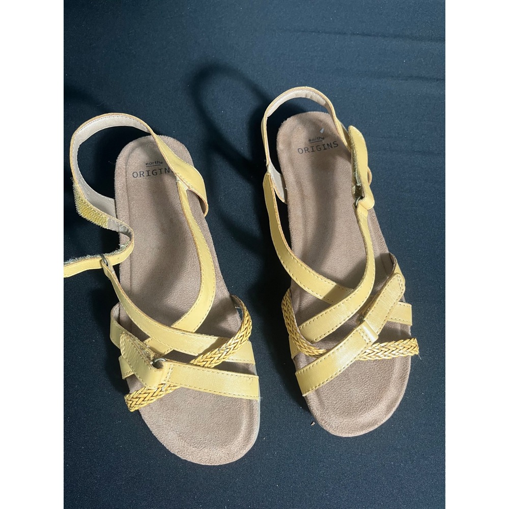 Earth Origins Barb Women's 9M Amber Yellow Strappy Comfort Sandals